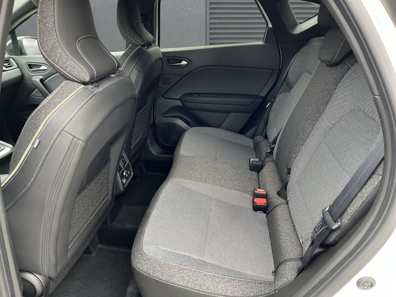 Renault Captur TCe 140 Techno SHZ LKHZ 360°-Kamera