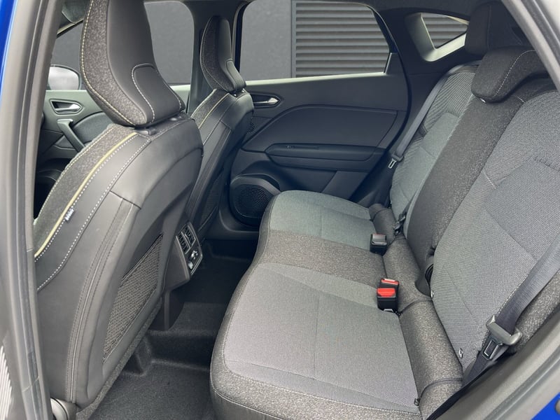 Renault Captur E-TECH 160 Techno SHZ LKHZ