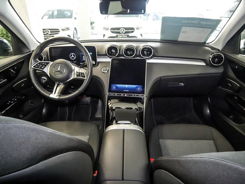 Mercedes-Benz C 220