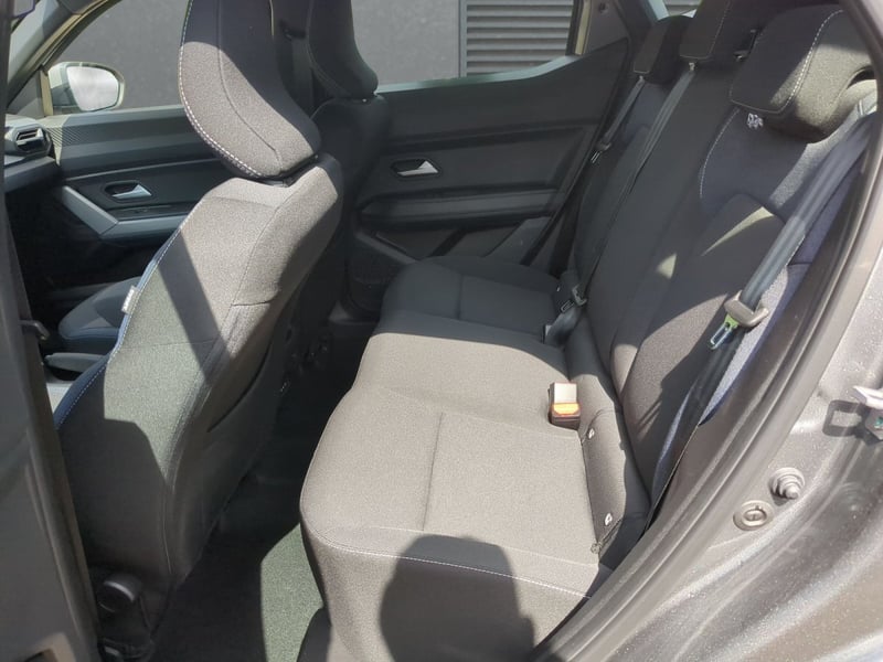 Dacia Duster Hybrid 155 Expression SHZ LKHZ