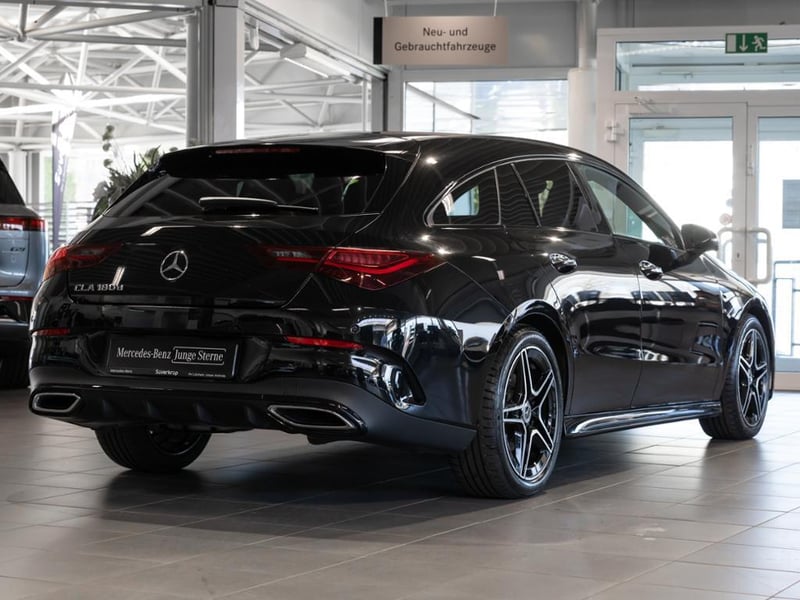 Mercedes-Benz CLA 180 Shooting Brake 180 d SB , AMG NIGHT MULTI 360 DISTR KAMERA