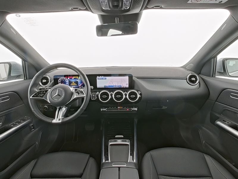 Mercedes-Benz GLA 250 4M , PROGRESSIVE 360 KAMERA PANO SPUR