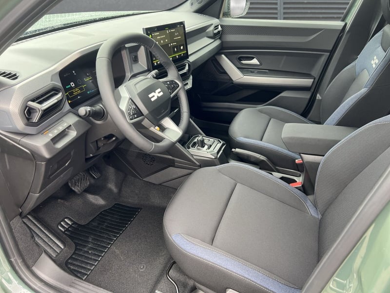 Dacia Duster Hybrid 155 Expression SHZ LKHZ
