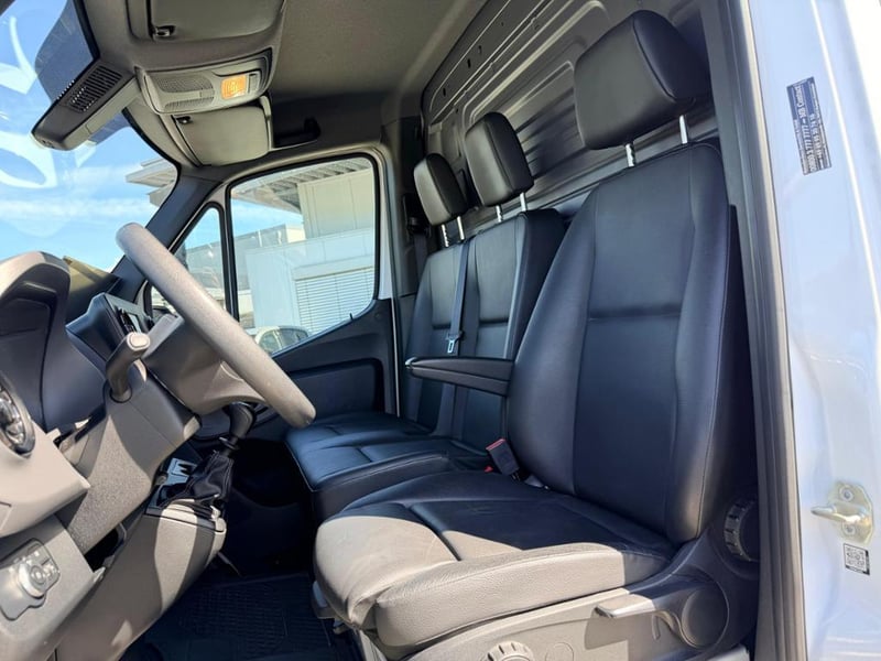 Mercedes-Benz Sprinter 317 KASTEN L2H1 BOTT Regalsystem AHK STANDH