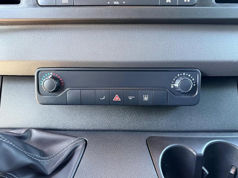 Mercedes-Benz Sprinter 317 KASTEN L2H1 BOTT Regalsystem AHK STANDH