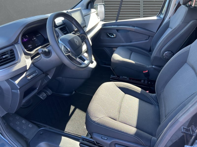 Renault Trafic L1H1  170 AT9 Spaceclass AHK+LED+Escapade