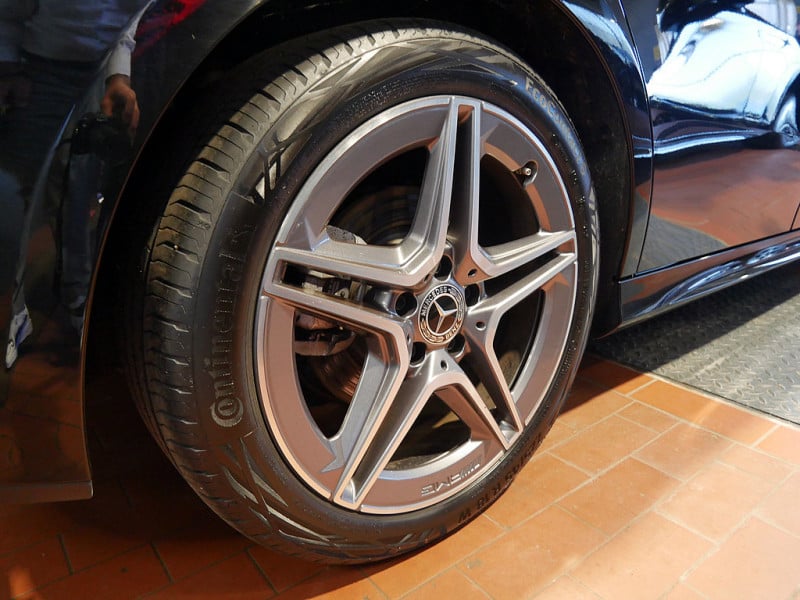 Mercedes-Benz A 200