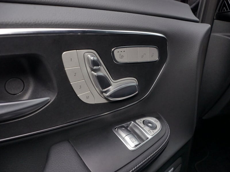 Mercedes-Benz V-Klasse AVANTGARDE Lang AVANTGARDE BURM 360 AHK