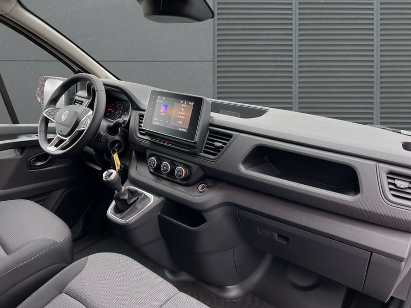 Renault Trafic dCi 150 L2H2 3,0t SHZ+AHK+GJR
