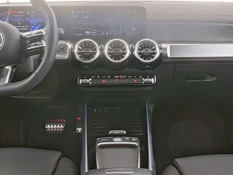 Mercedes-Benz EQB 250+ , AMG MEMO 360 AHK DISTR KAMERA PANO