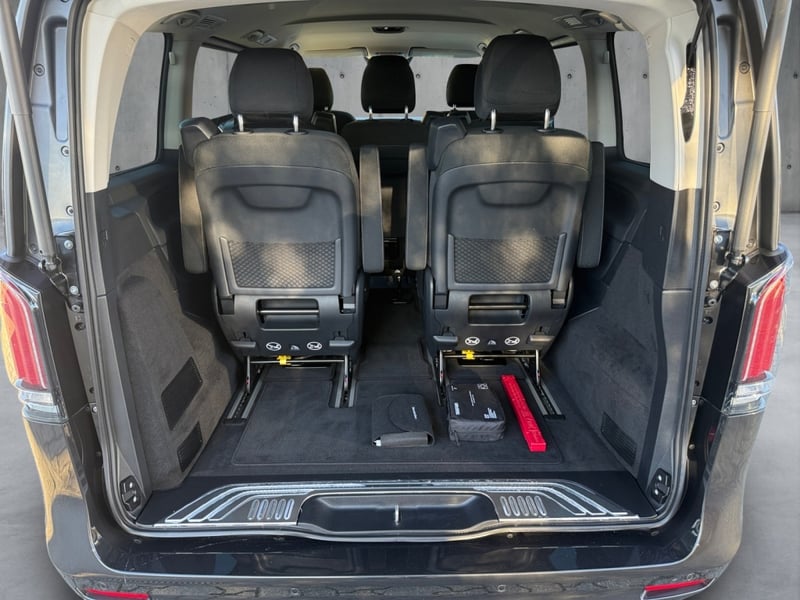 Mercedes-Benz 220 d STYLE KOMPAKT elTÜREN 2,5t AHK LENKRADHZG