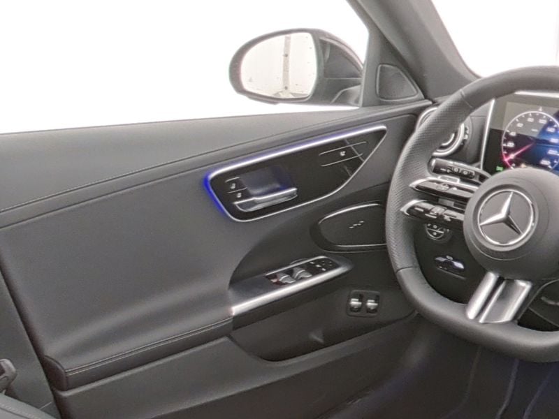 Mercedes-Benz C 300 AMG NIGHT 360 AHK DISTR KAMERA SPUR