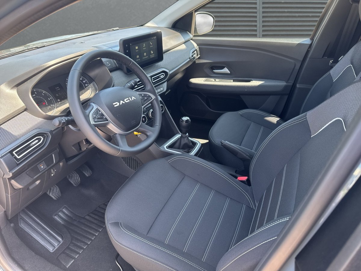 Dacia Jogger TCe 110 Expression 7-Sitzer SHZ+RFK+PDC+LED