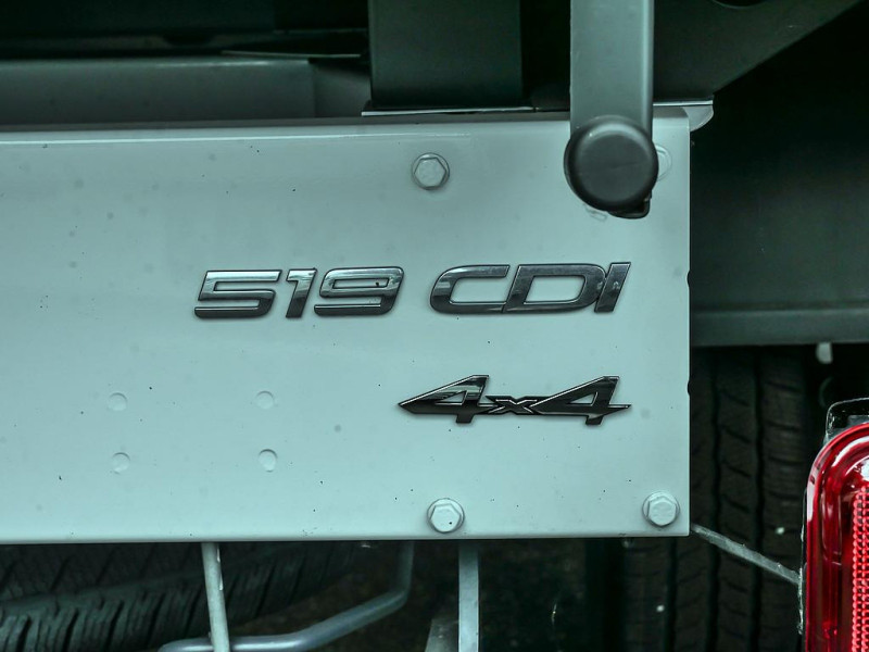 Mercedes-Benz Sprinter 519 4x4 DoKa Pritsche lang mit AHK