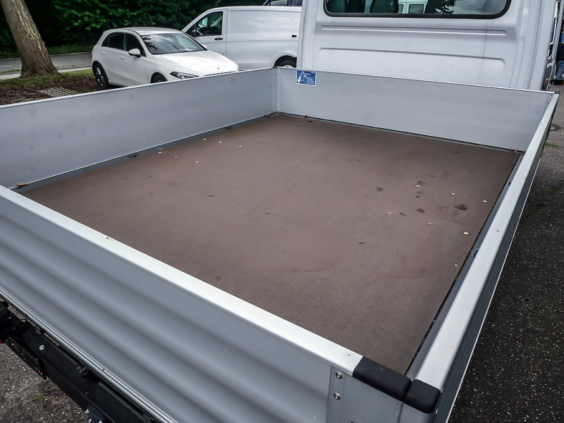 Mercedes-Benz Sprinter 519 4x4 DoKa Pritsche lang mit AHK