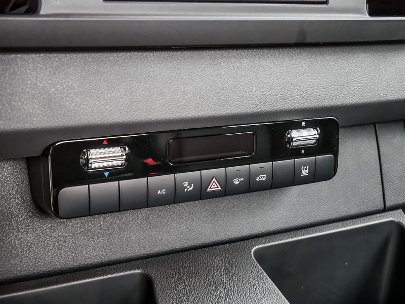 Mercedes-Benz Sprinter 519 4x4 DoKa Pritsche lang mit AHK