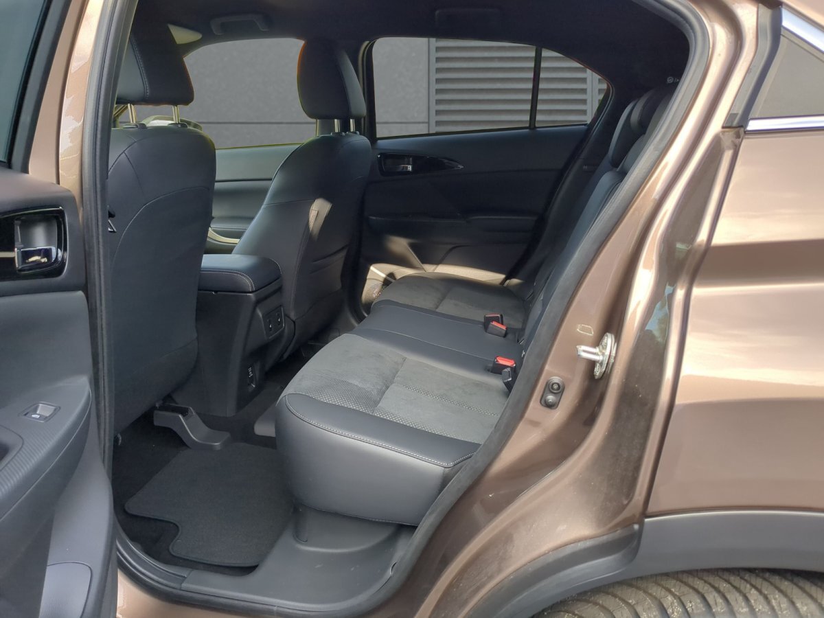 Mitsubishi Eclipse Cross Plug-In Hybrid  Select