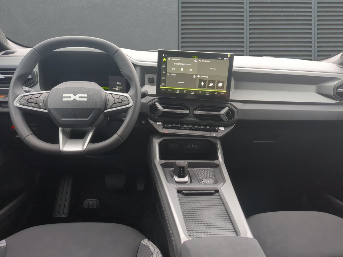 Dacia Bigster Journey Hybrid 155 Multiview