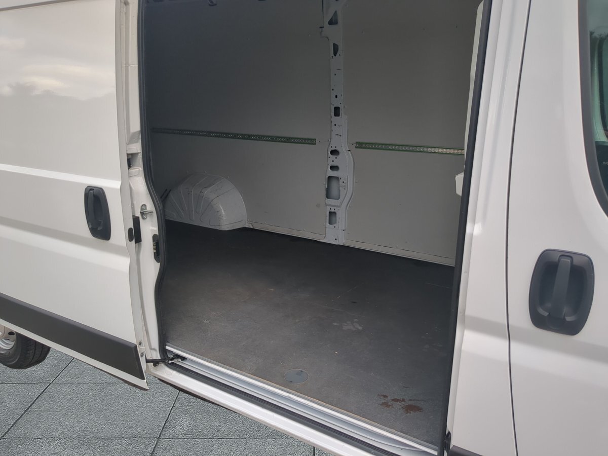 Opel Movano Cargo 140 3,5t L3H2 Edition Klimaauto
