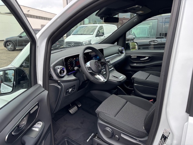 Mercedes-Benz V 220 220 lang AMG-Line 7-Sitzer