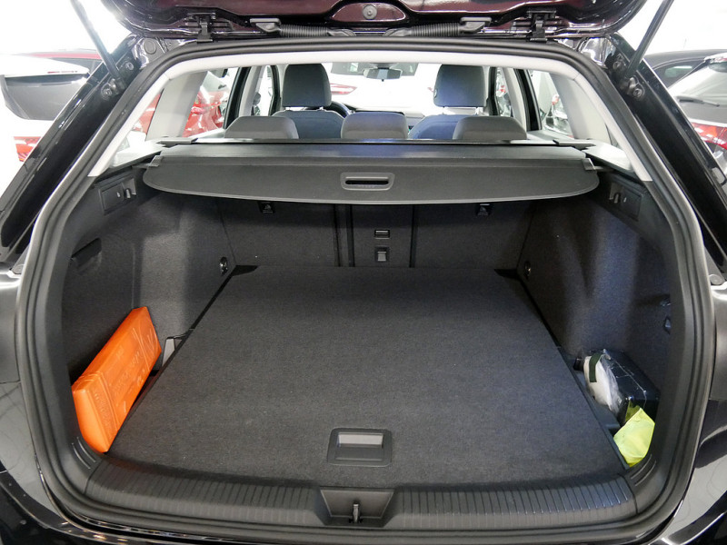 Volkswagen Golf VII 2.0 TDI Variant Life Spur-Assistent Sitzheizung
