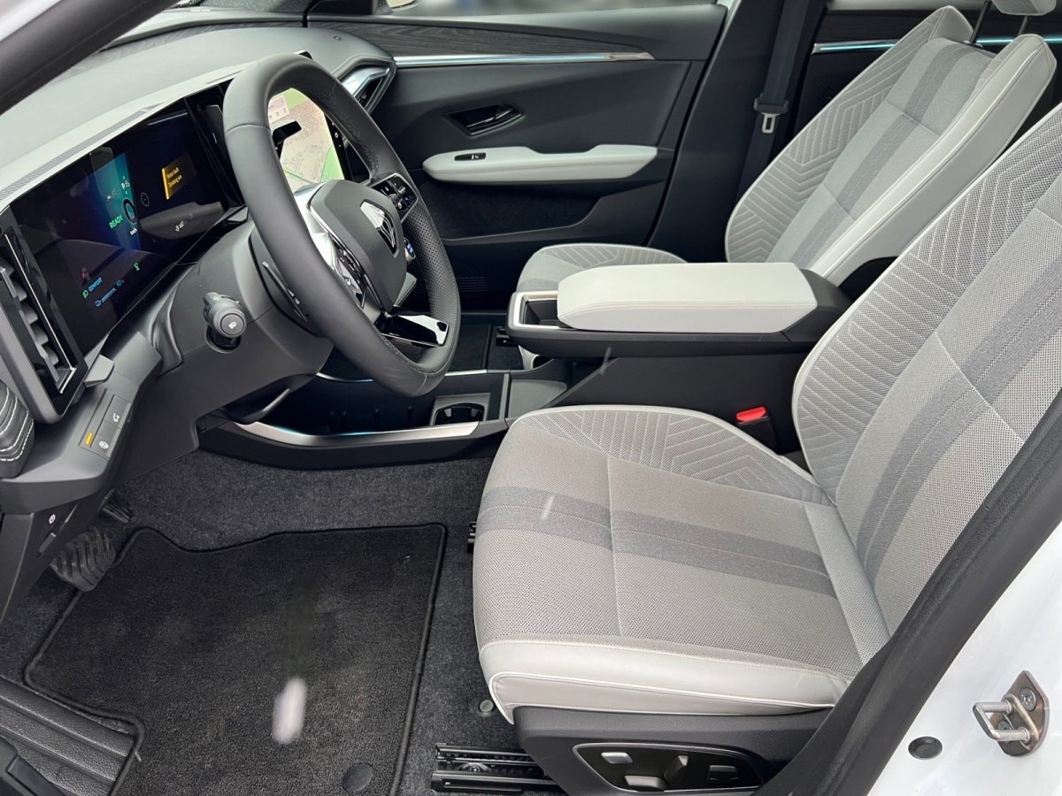 Renault Scenic E-Tech Iconic 87 kWh Long Range