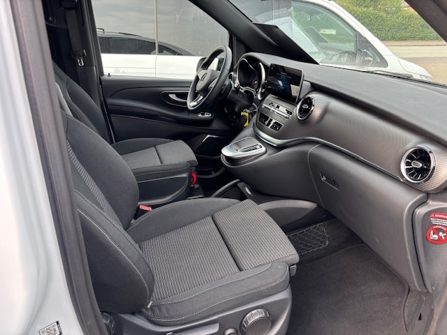 Mercedes-Benz V 220 V 220 AMG Line