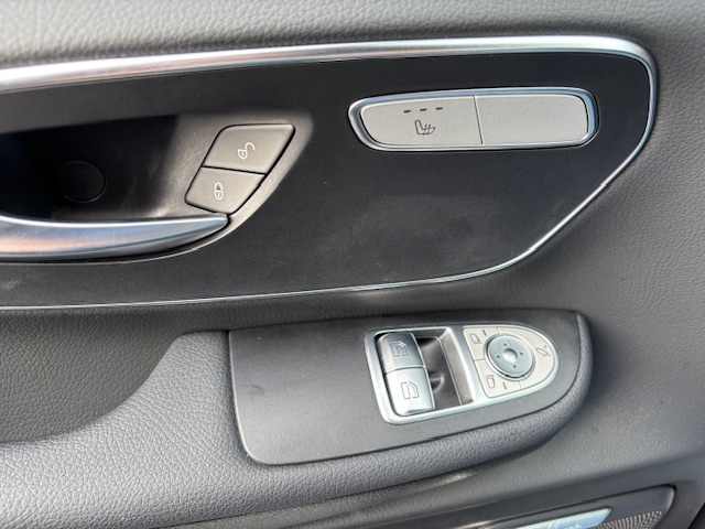 Mercedes-Benz V 220 V 220 AMG Line