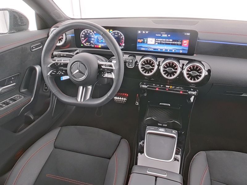 Mercedes-Benz CLA 200 Shooting Brake 200 Shooting Brake AMG-Line