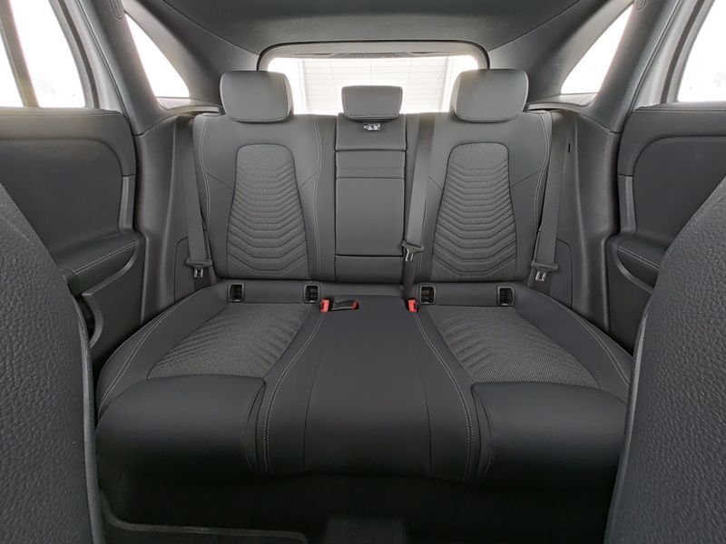 Mercedes-Benz EQA 300 4M Progressive Anhängerkupplung