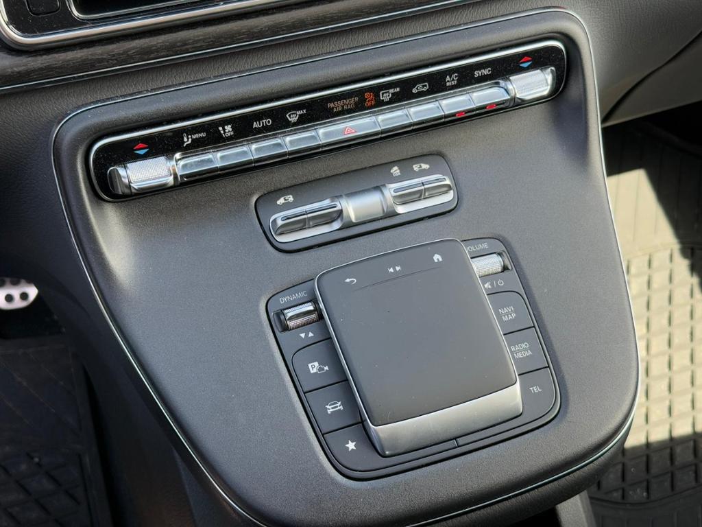 Mercedes-Benz V 300 300 Avantgarde 4M Facelift 6-Sitzer