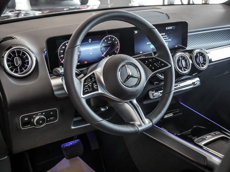 Mercedes-Benz GLB 200 200 Progressive Spur-Assistent Distronic