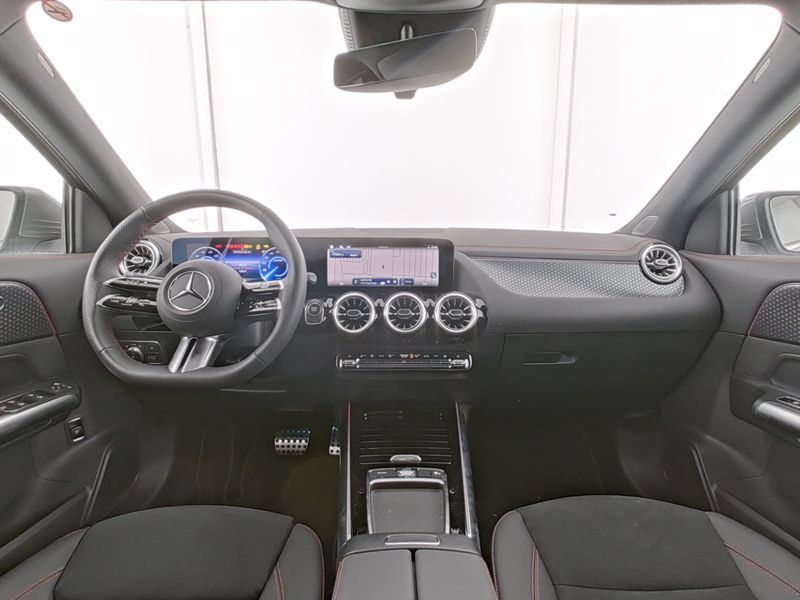 Mercedes-Benz EQA 350 4M AMG