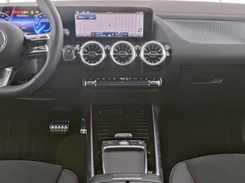 Mercedes-Benz EQA 350 4M AMG