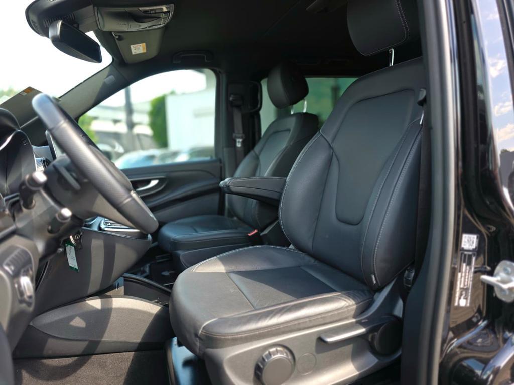 Mercedes-Benz V 300 AVANTGARDE XL ALLRAD NAVI STANDH 8SITZER