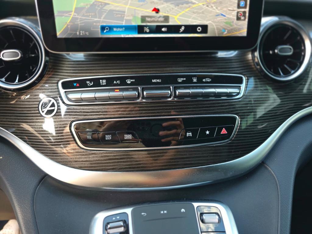 Mercedes-Benz V 300 AVANTGARDE XL ALLRAD NAVI STANDH 8SITZER