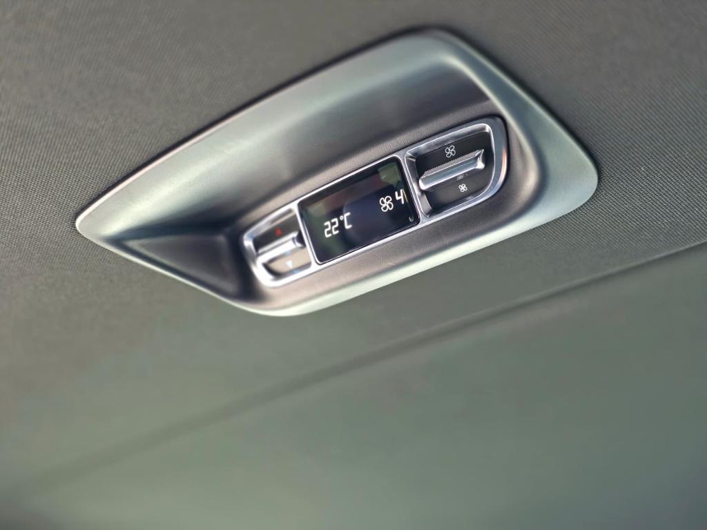 Mercedes-Benz V 300 AVANTGARDE XL ALLRAD NAVI STANDH 8SITZER