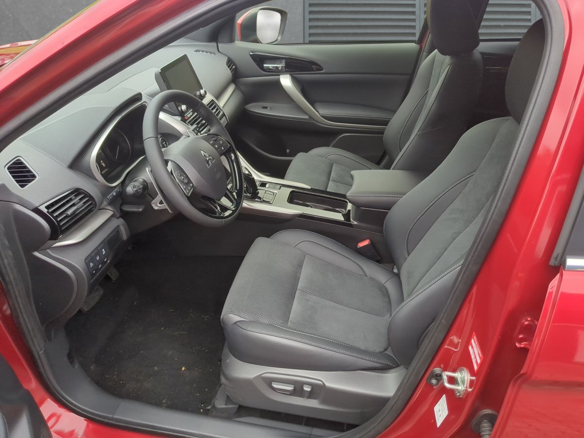 Mitsubishi Eclipse Cross Plug-In Hybrid PHEV Select