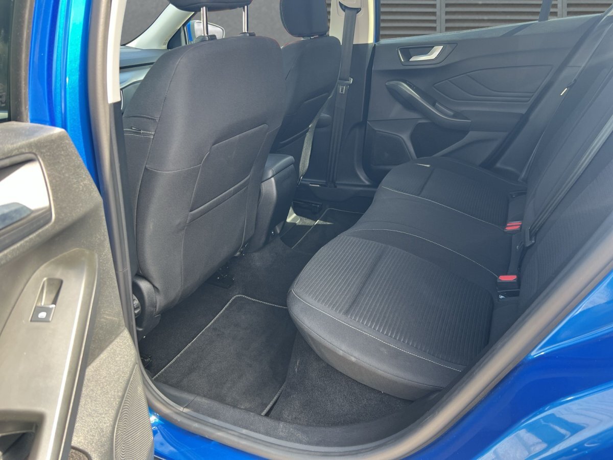 Ford Focus 1.0 EcoBoost Titanium X Aut. SHZ