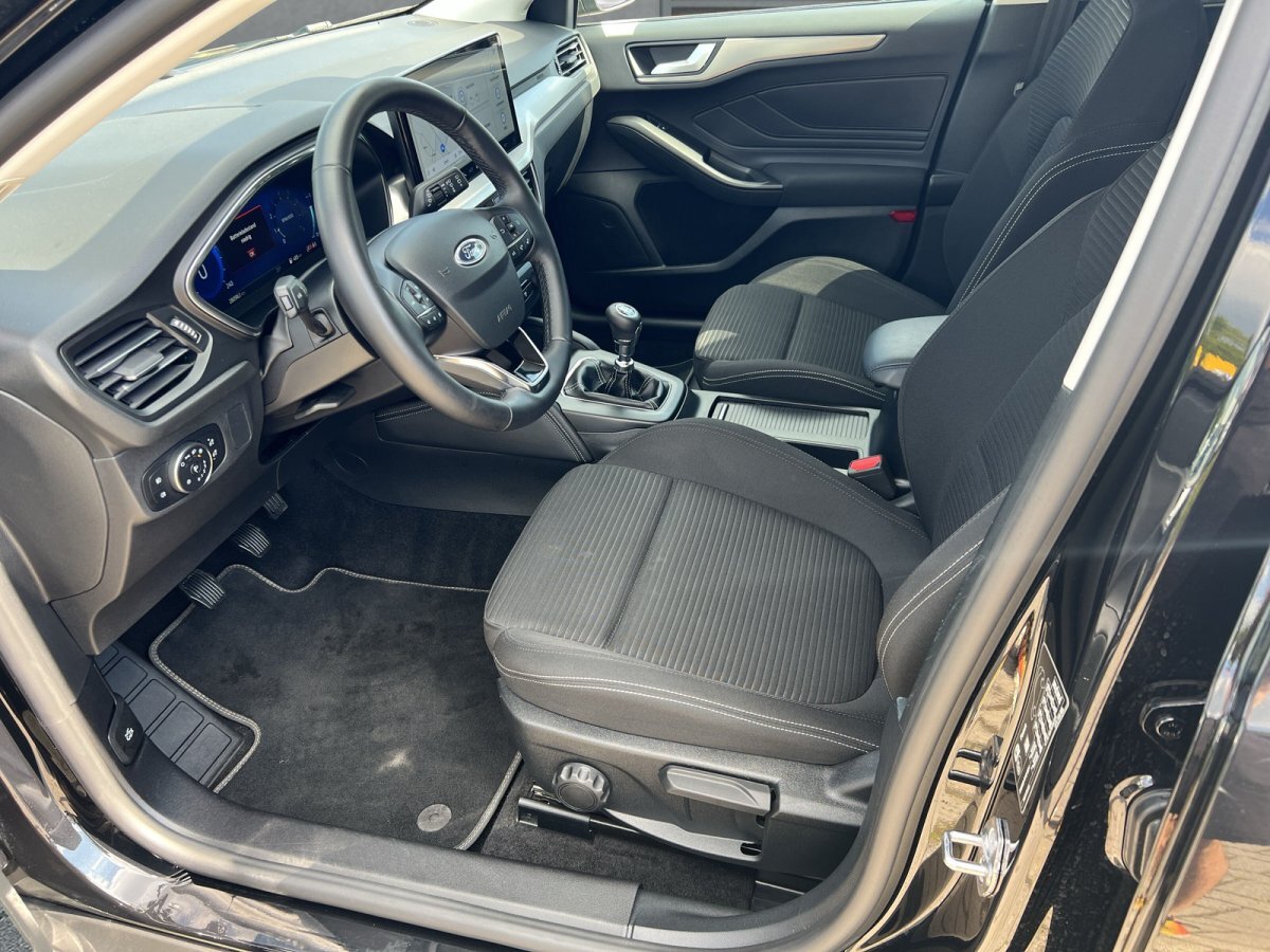 Ford Focus 1.0 EcoBoost Titanium X SHZ