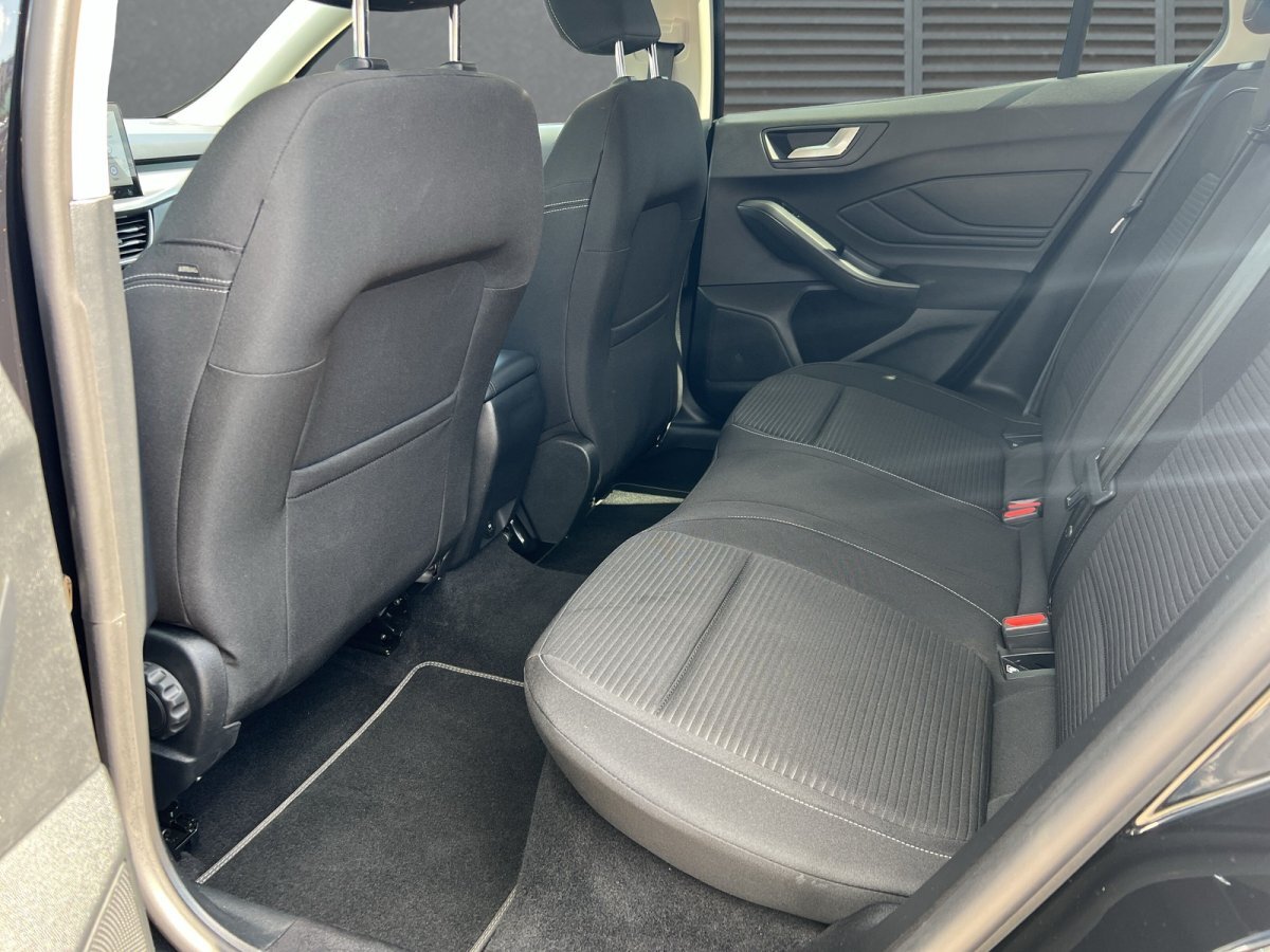 Ford Focus 1.0 EcoBoost Titanium X SHZ