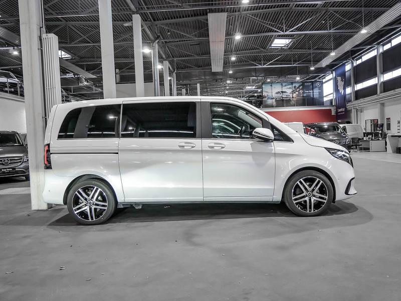 Mercedes-Benz V 250