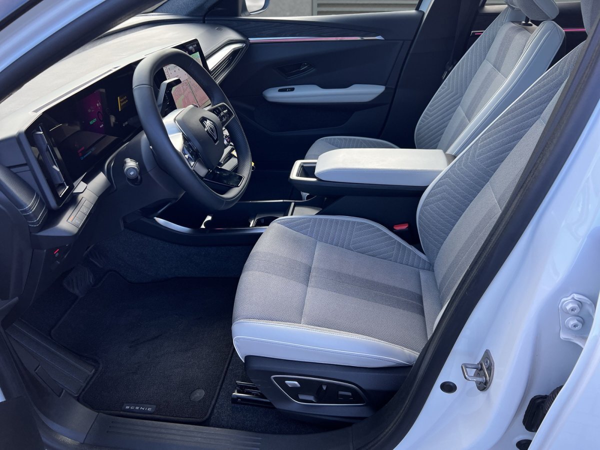 Renault Scenic E-Tech 220 Long Range 87 kWh Iconic SHZ Glasdach