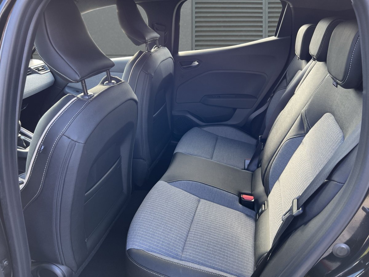 Renault Clio TCe 90 Techno SHZ Navi