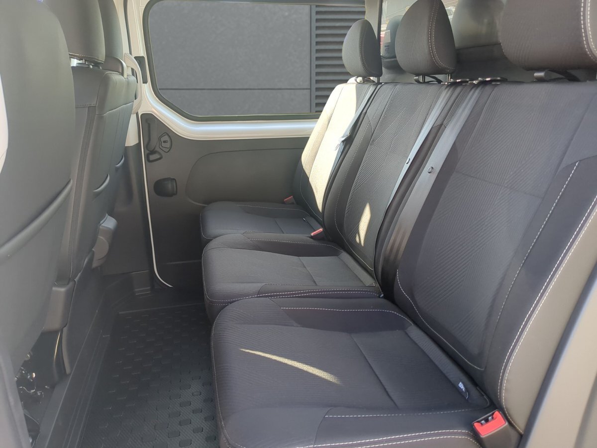 Renault Trafic EXTRA dCi 170 AT9 L2H1 3.0t AHK