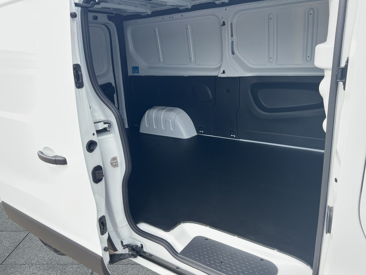 Renault Trafic EXTRA Blue dCi 170 L2H1 3.0t Holzboden