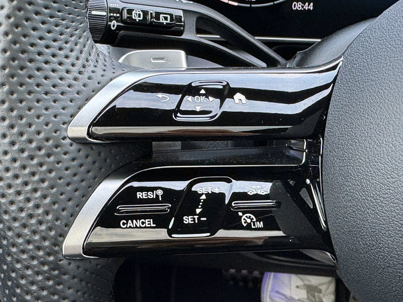 Mercedes-Benz GLC 300 BURM NIGHT MEMO AHK DISTR PDC