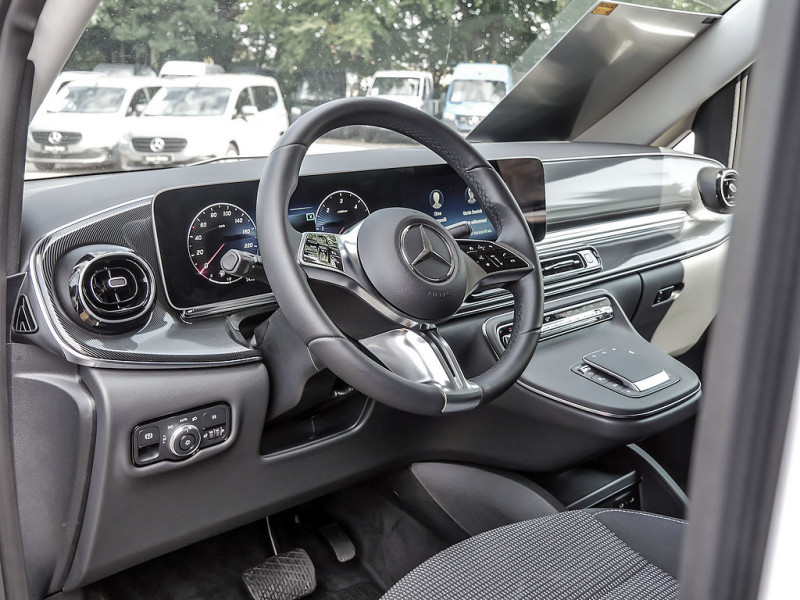 Mercedes-Benz V 220 FACELIFT DISTRO/KAMERA/7 SITZE/KLIMAAUT/SHZ