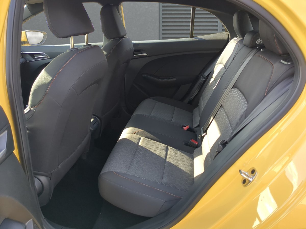 MG MG3 1,5 T Excite RFK PDC CarPlay