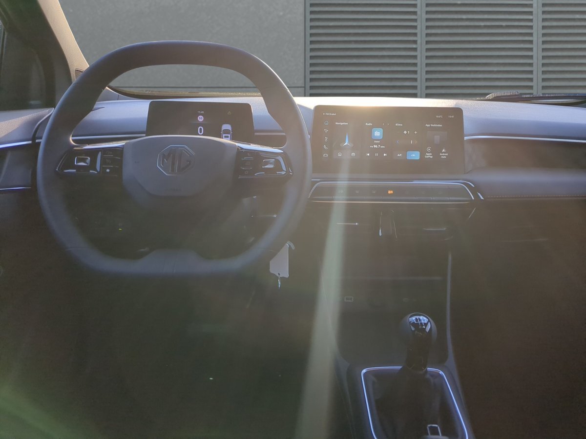 MG MG3 1,5 T Excite RFK PDC CarPlay